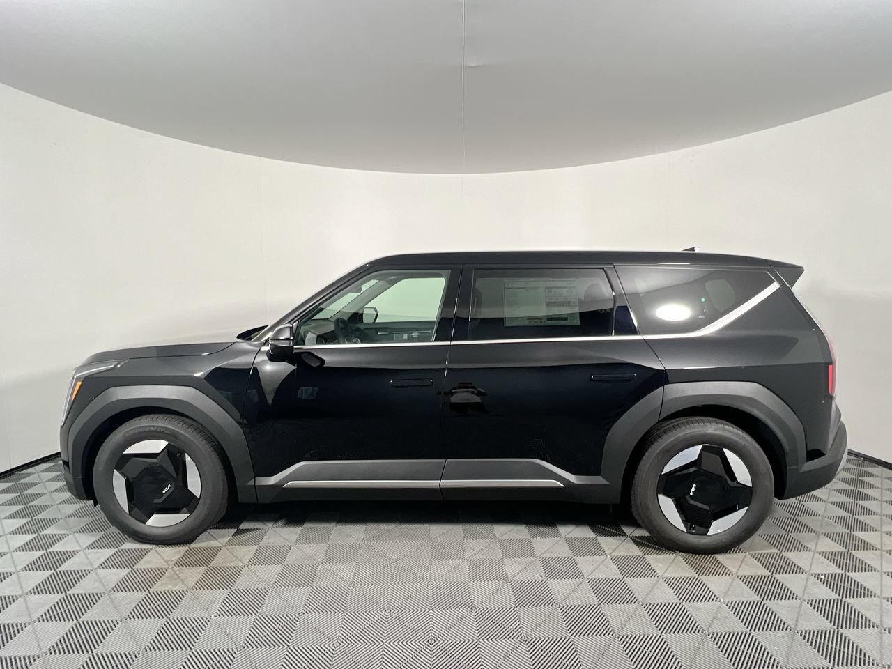 New 2026 Kia EV9 Light RWD image 8
