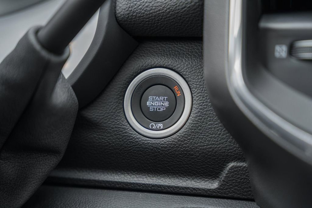 New 2026 RAM 2500 Laramie AWD/4WD image 35
