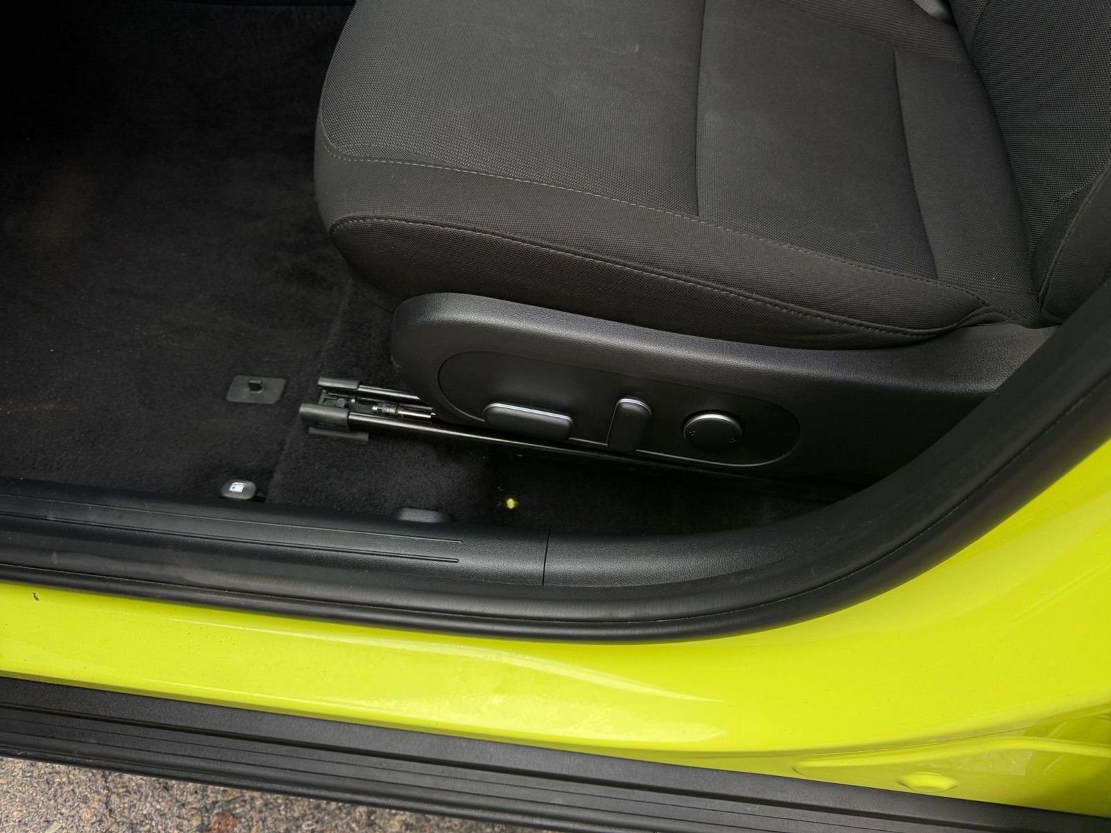 Used 2025 Hyundai Kona SEL image 23