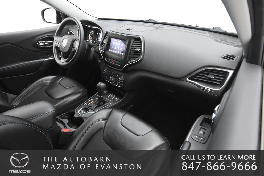 Used 2019 Jeep Cherokee Latitude Plus w/ Cold Weather Group image 26