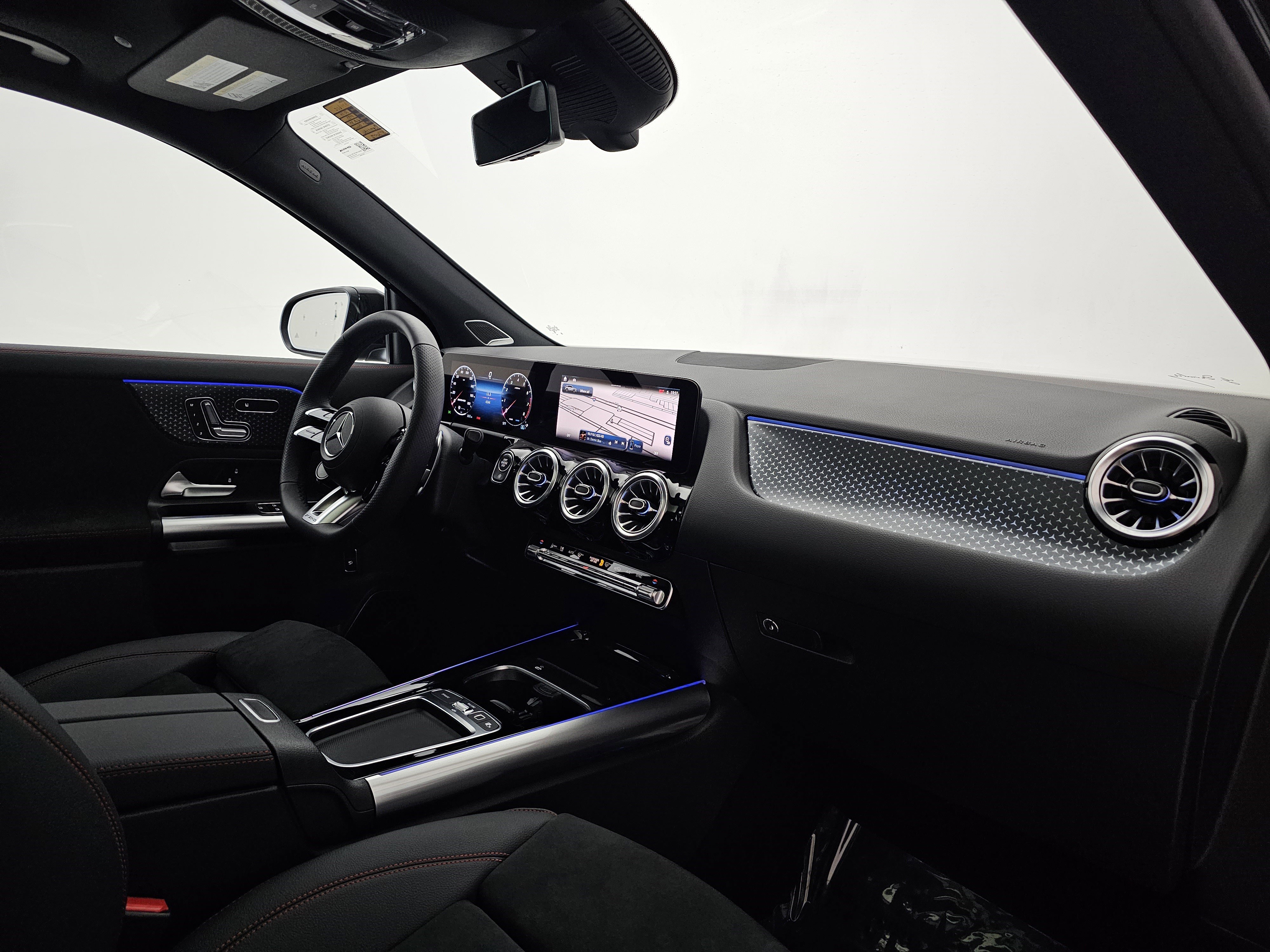 Certified 2025 Mercedes-Benz GLA 35 AMG 4MATIC image 16