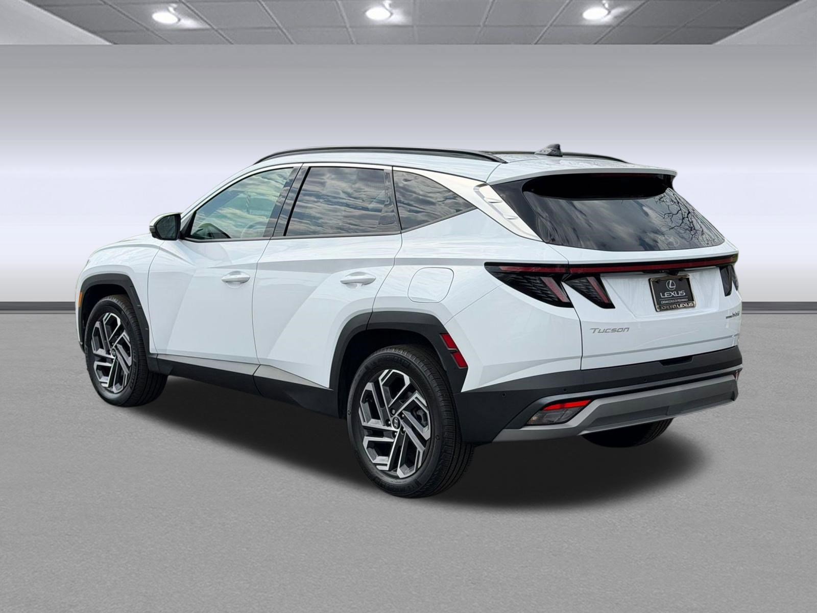 Used 2025 Hyundai Tucson Limited image 3