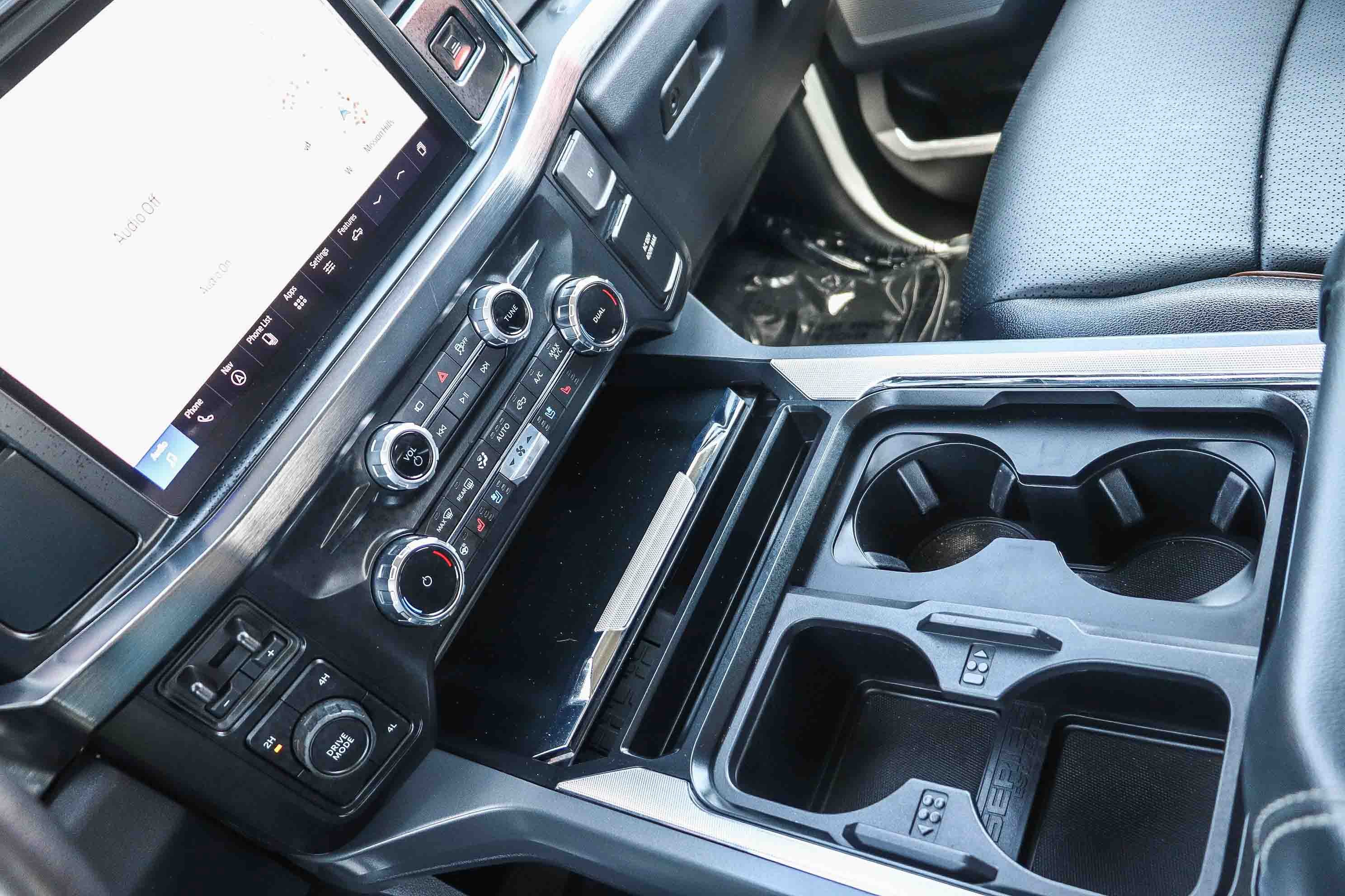 Used 2025 Ford F250 Lariat AWD/4WD image 23