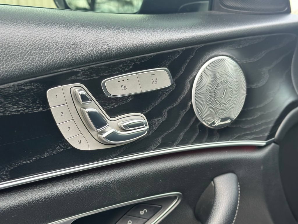Used 2017 Mercedes-Benz E 300 4MATIC image 17