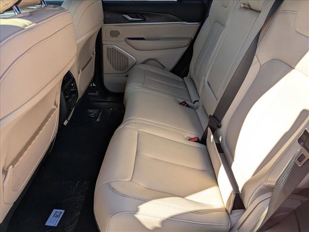 New 2026 Jeep Grand Cherokee Limited image 15