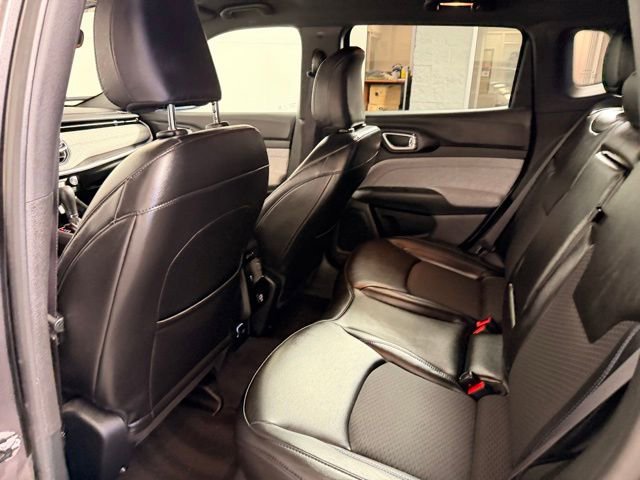 Used 2023 Jeep Compass Latitude image 25