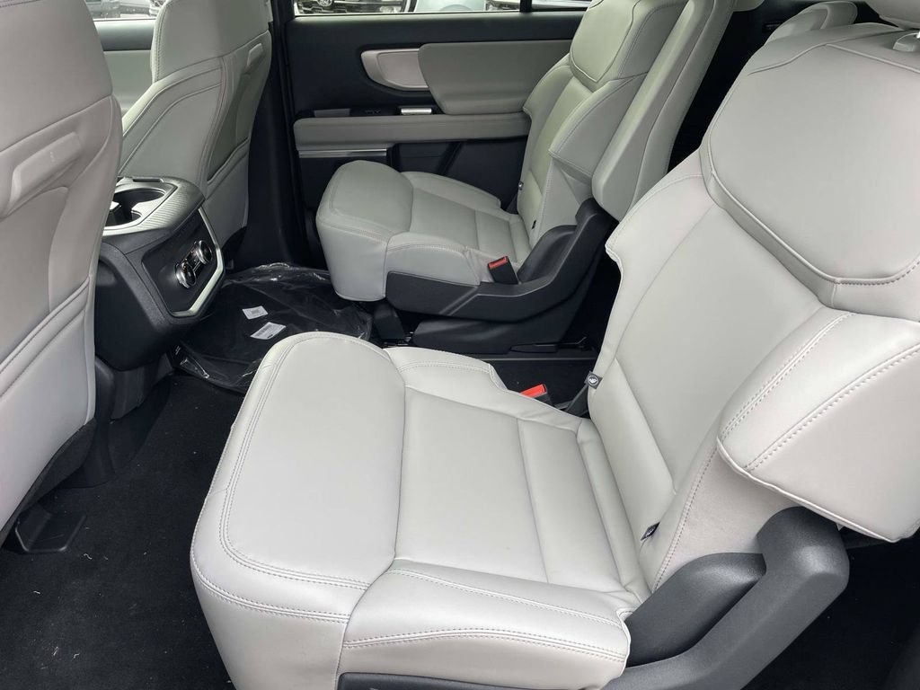 New 2026 Ford Expedition Max Active RWD image 11