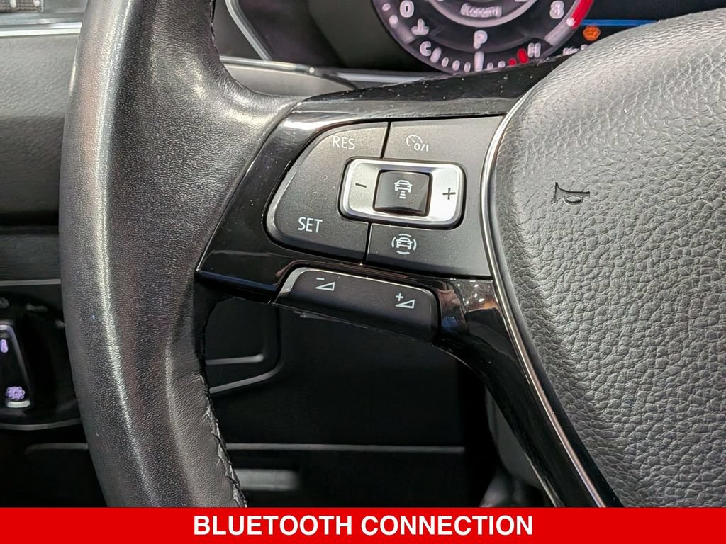 Used 2019 Volkswagen Tiguan SEL AWD/4WD image 17