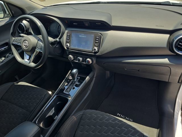 Certified 2023 Nissan Kicks SV FWD image 11