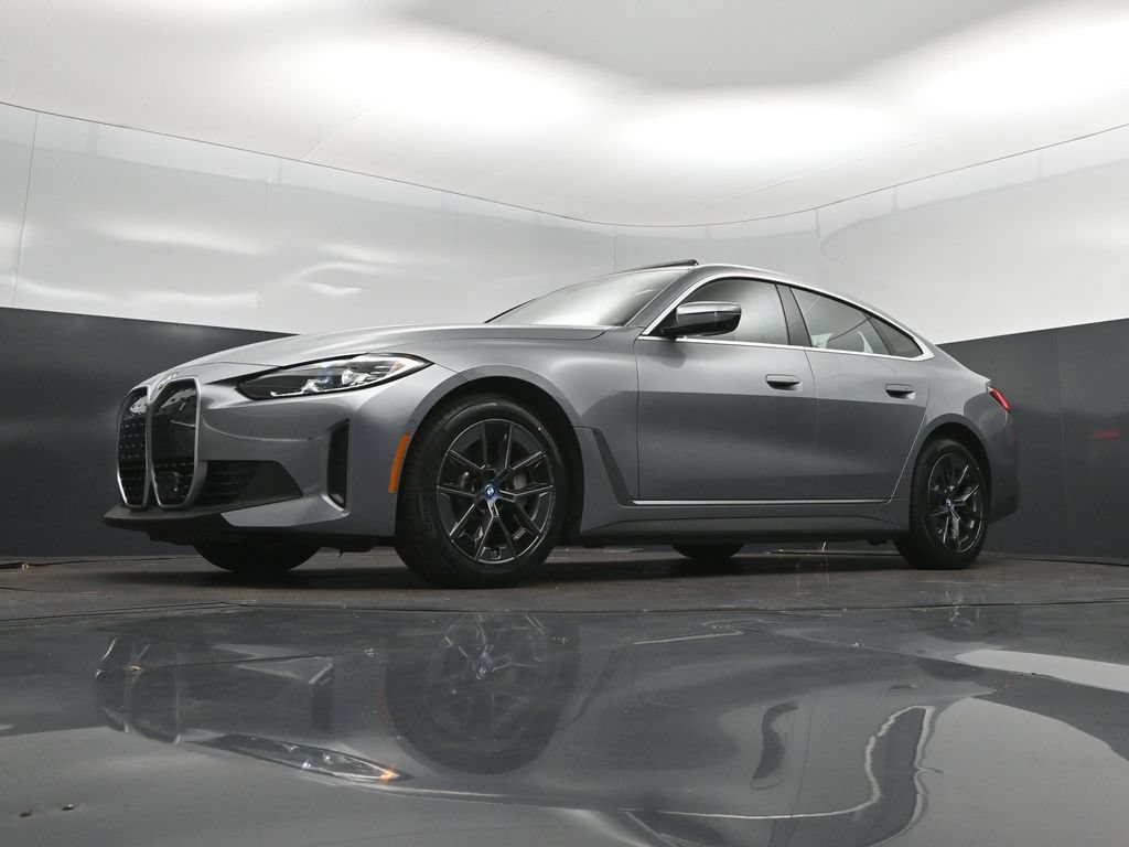 Certified 2023 BMW i4 eDrive35 RWD image 38