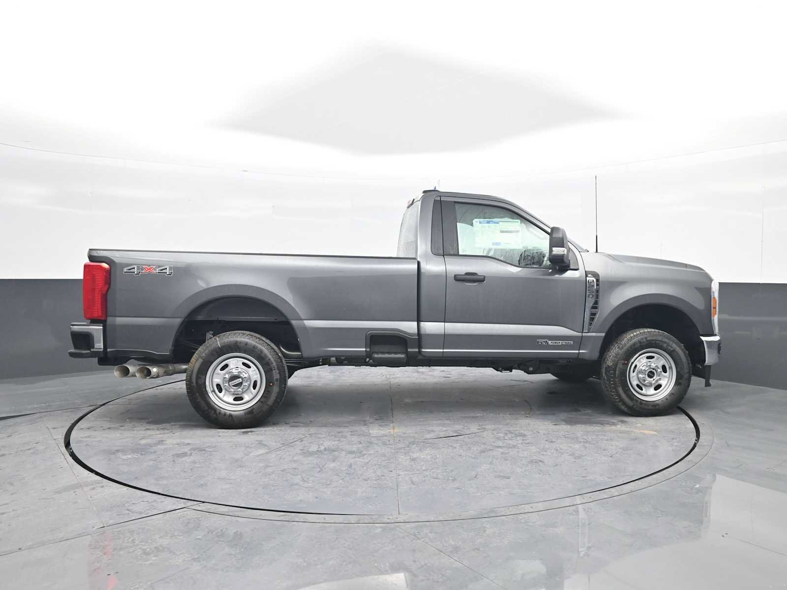New 2026 Ford F250 XL w/ XL Driver Assist Package AWD/4WD image 9
