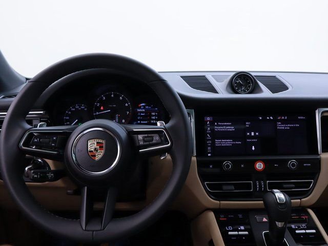 New 2024 Porsche Macan image 31