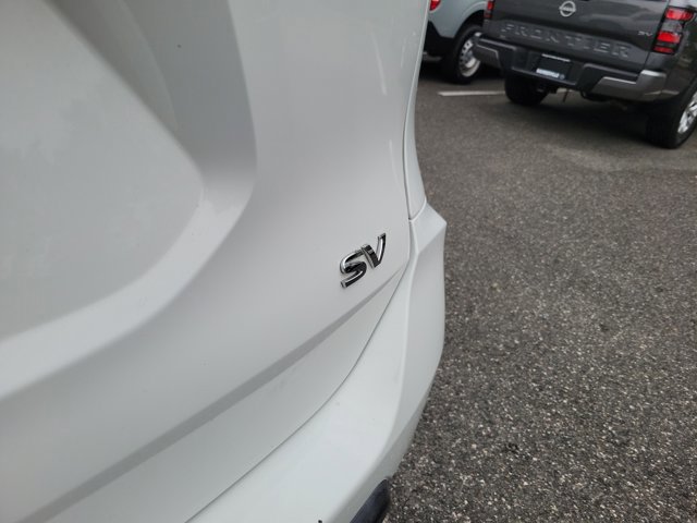 Used 2018 Nissan Rogue SV FWD image 7