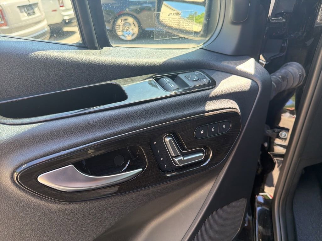 Used 2024 Mercedes-Benz Sprinter 3500 image 18