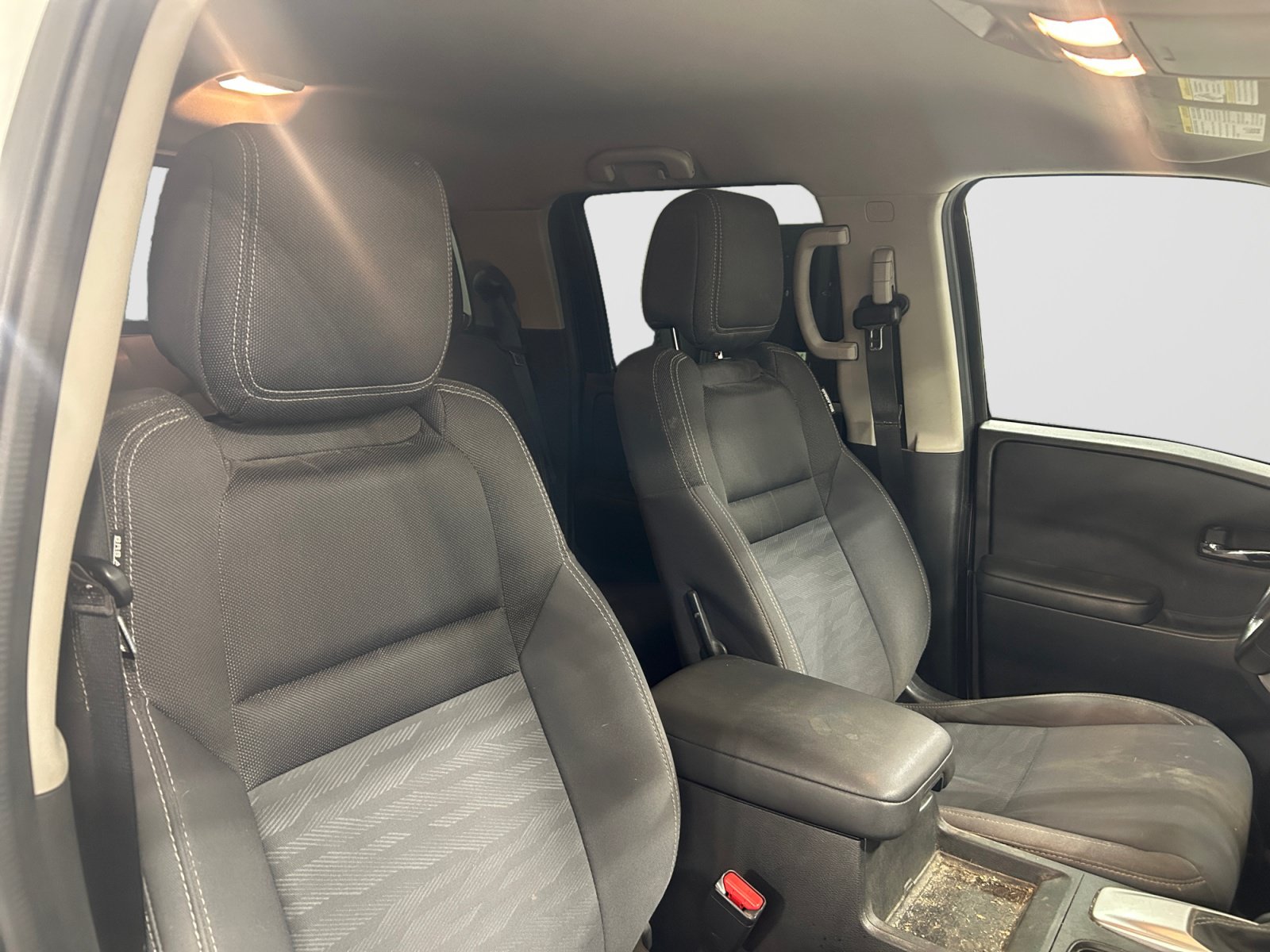 Used 2023 Nissan Frontier SV w/ SV Convenience Package RWD image 17