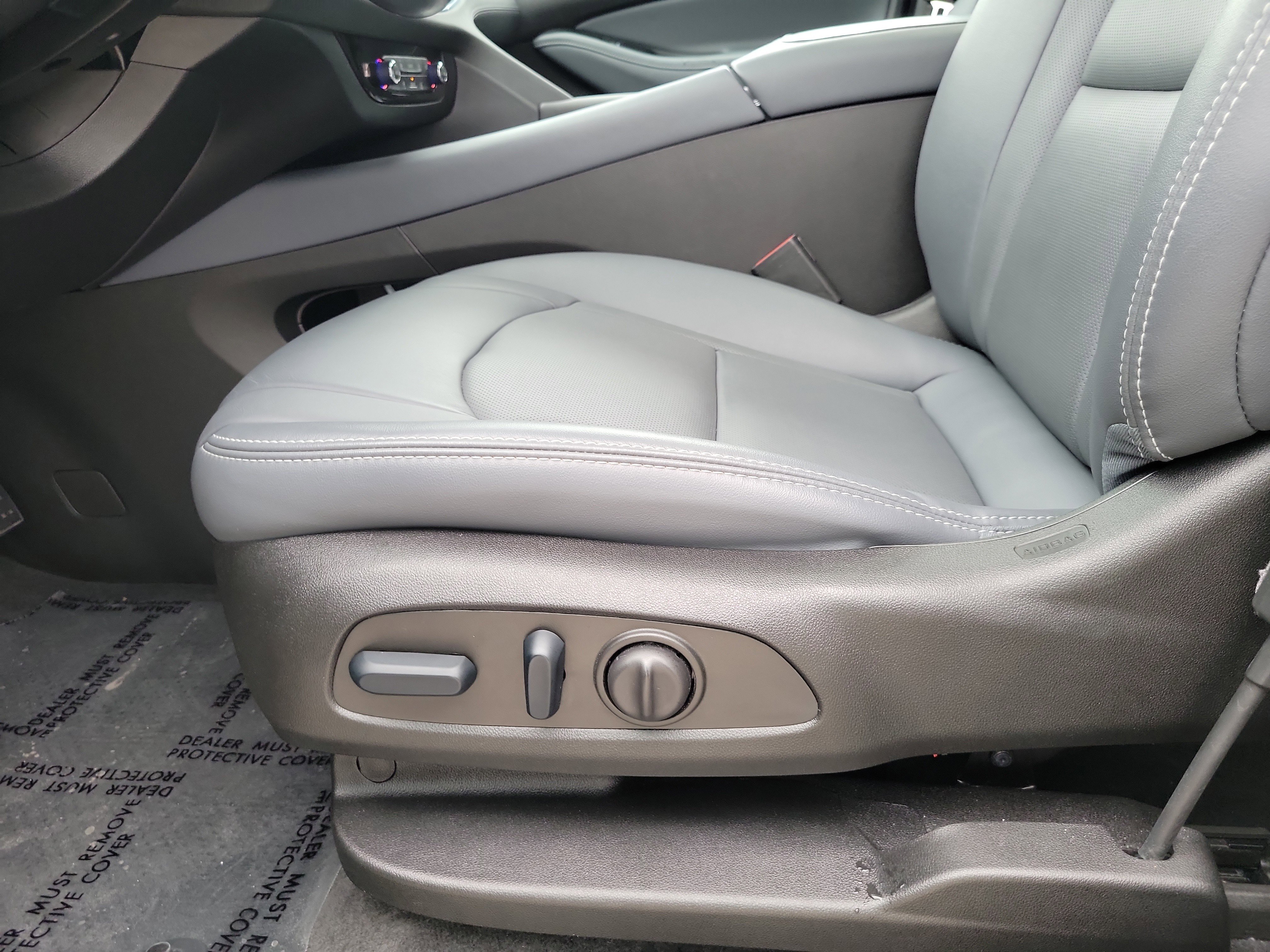 Used 2024 Buick Enclave Essence w/ Experience Buick Package image 13