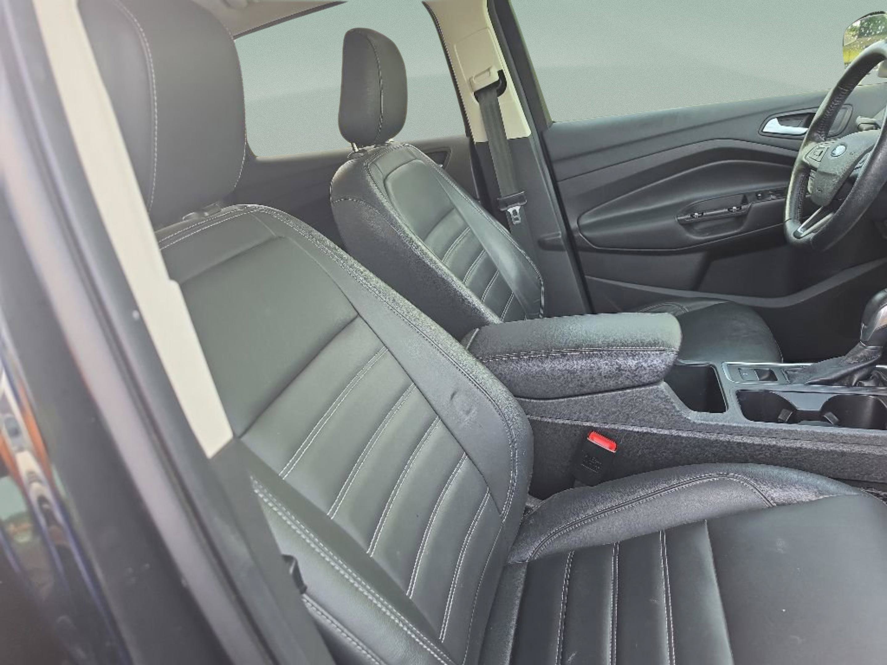 Used 2018 Ford Escape SEL AWD/4WD image 28