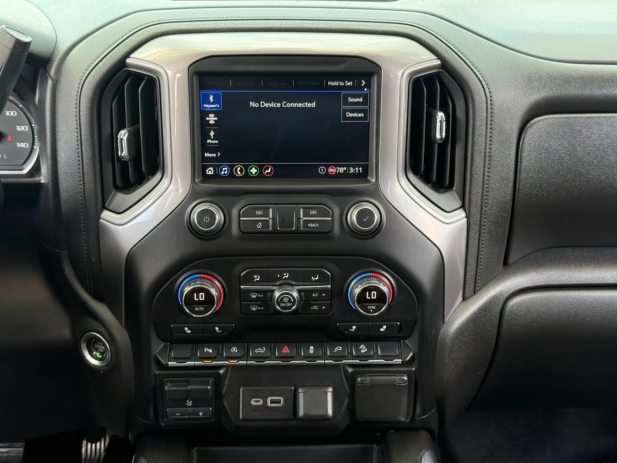 Used 2020 Chevrolet Silverado 1500 RST AWD/4WD image 17