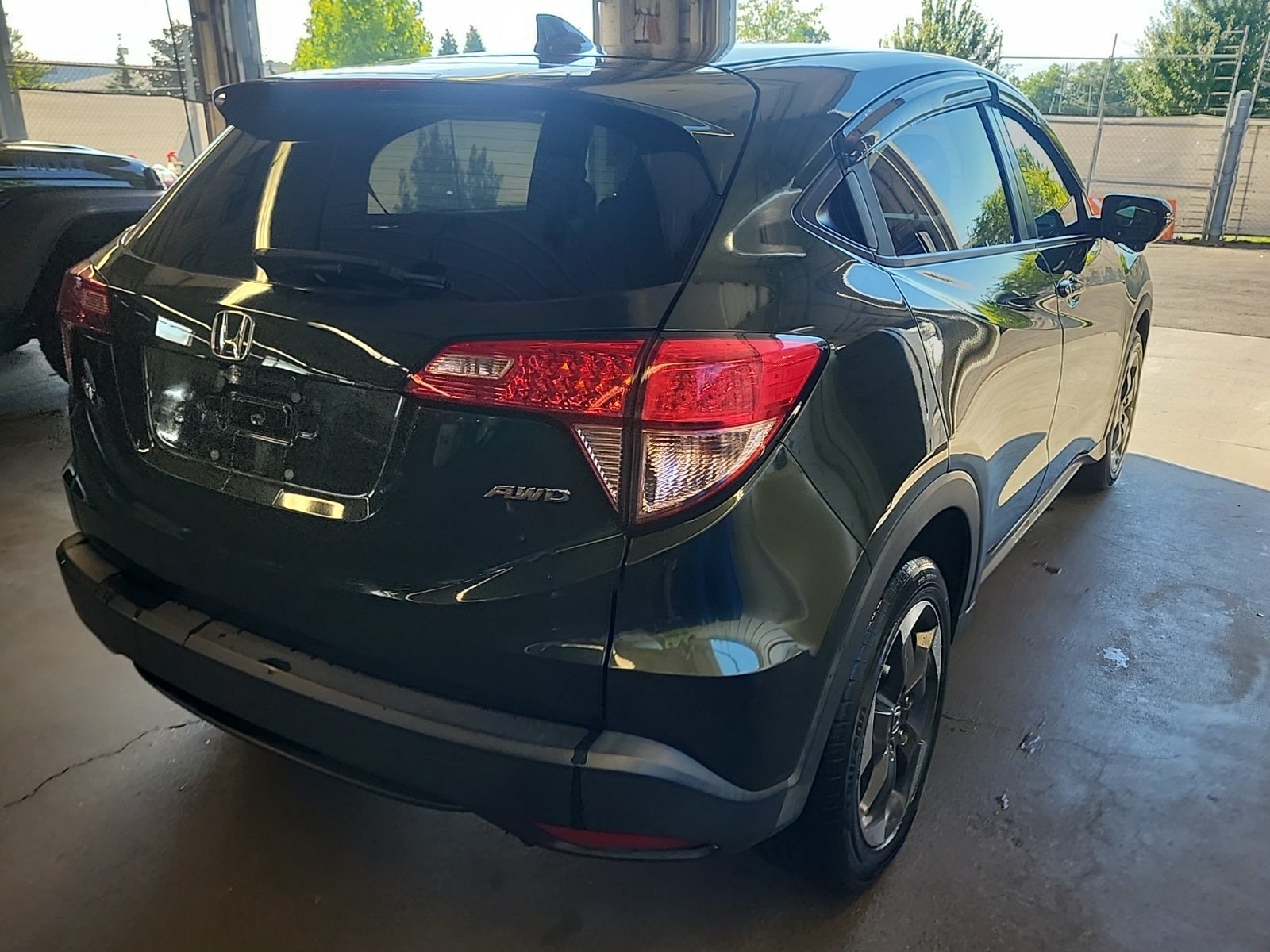 Used 2018 Honda HR-V EX image 5
