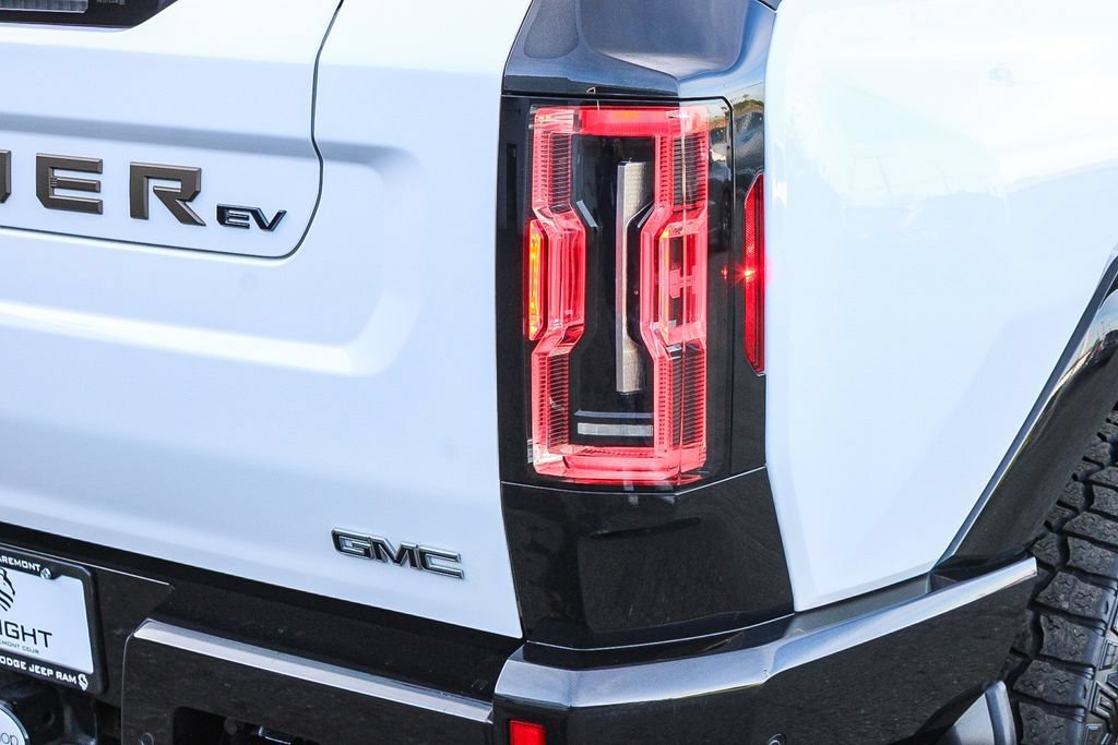 Used 2022 GMC Hummer EV Edition 1 w/ LPO, Illumination Package AWD/4WD image 10