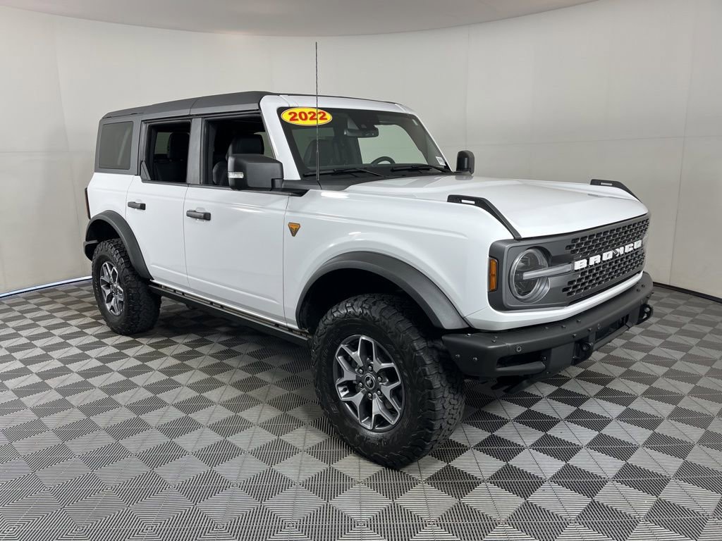 Used 2022 Ford Bronco Badlands image 16