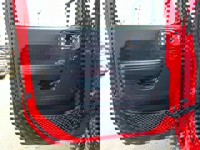 Used 2021 Jeep Wrangler Unlimited Rubicon image 11