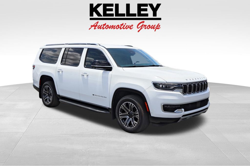 Used 2023 Jeep Wagoneer L Series II w/ Convenience Group I AWD/4WD image 1