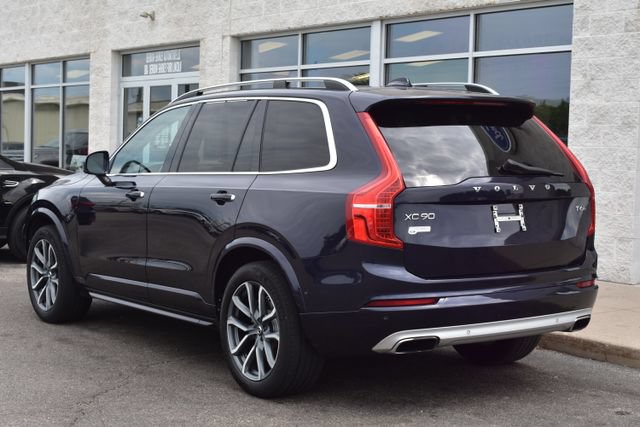 Used 2017 Volvo XC90 T6 Momentum w/ Convenience Package AWD/4WD image 10