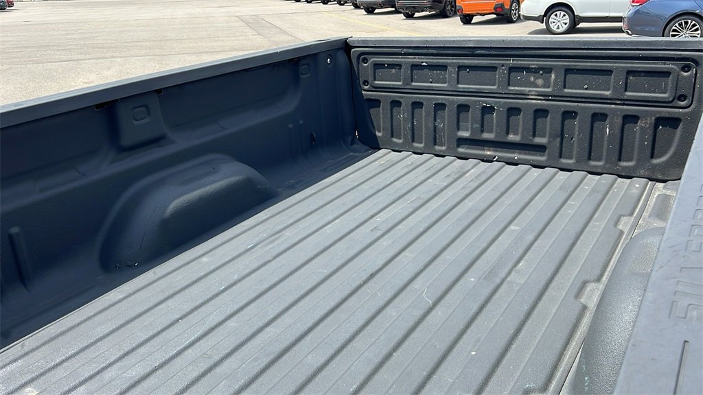 Used 2015 Chevrolet Silverado 3500 W/T image 28