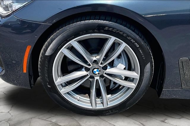 Used 2018 BMW 750i xDrive AWD/4WD image 8