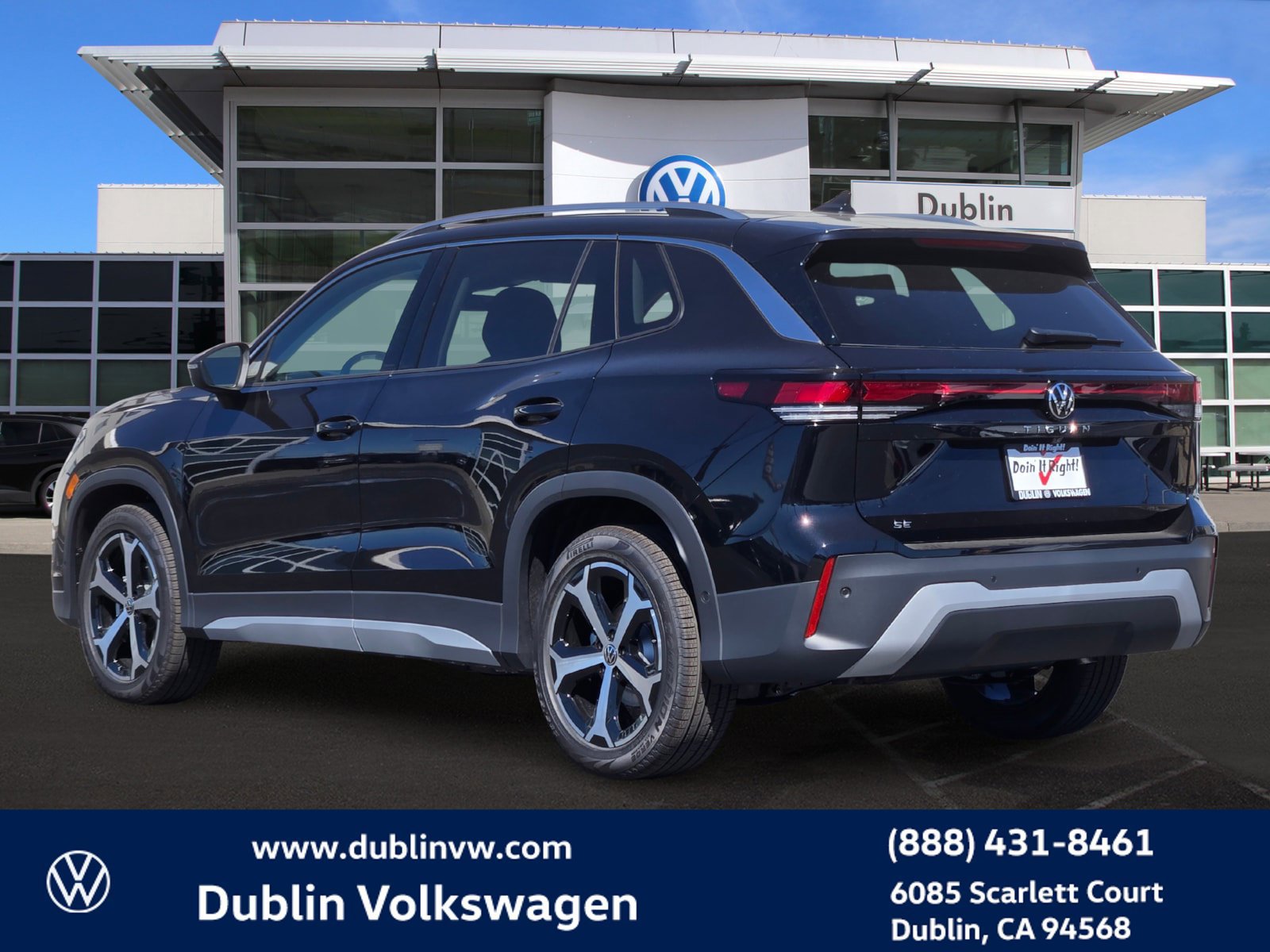 New 2026 Volkswagen Tiguan SE FWD image 6