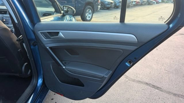 Used 2017 Volkswagen Golf Wolfsburg Edition FWD image 7