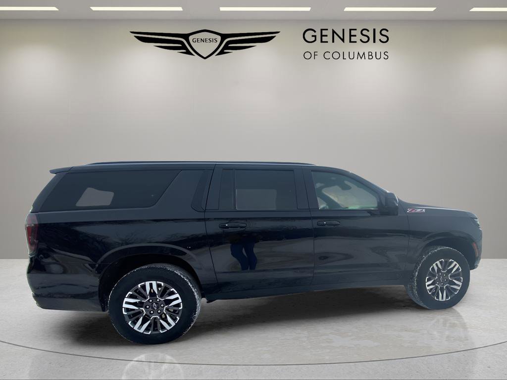 Used 2025 Chevrolet Suburban Z71 image 6
