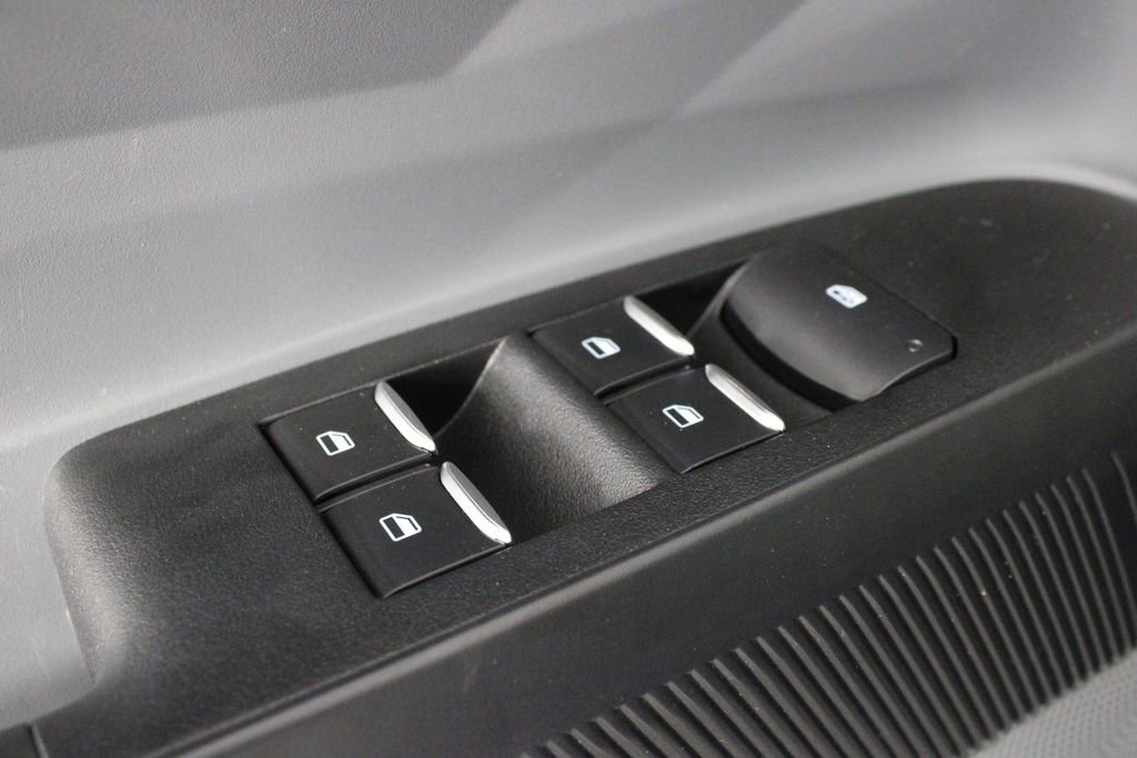 Used 2022 Ford Maverick XL image 17