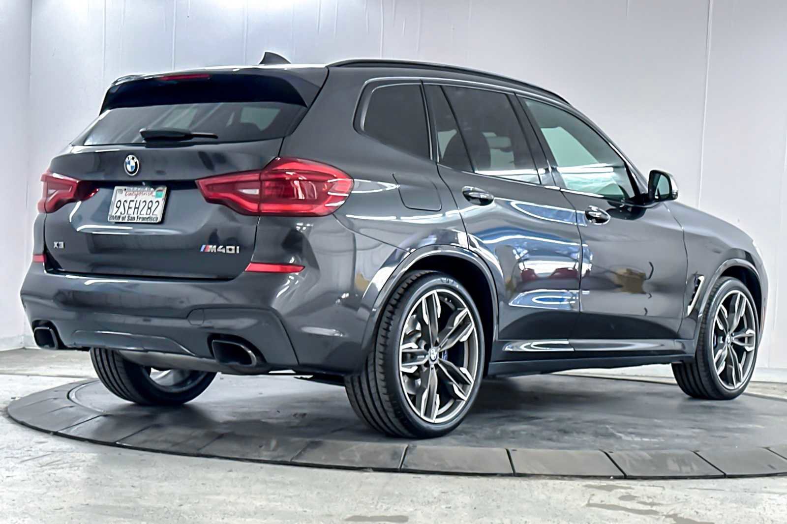 Used 2018 BMW X3 M40i w/ Premium Package image 2