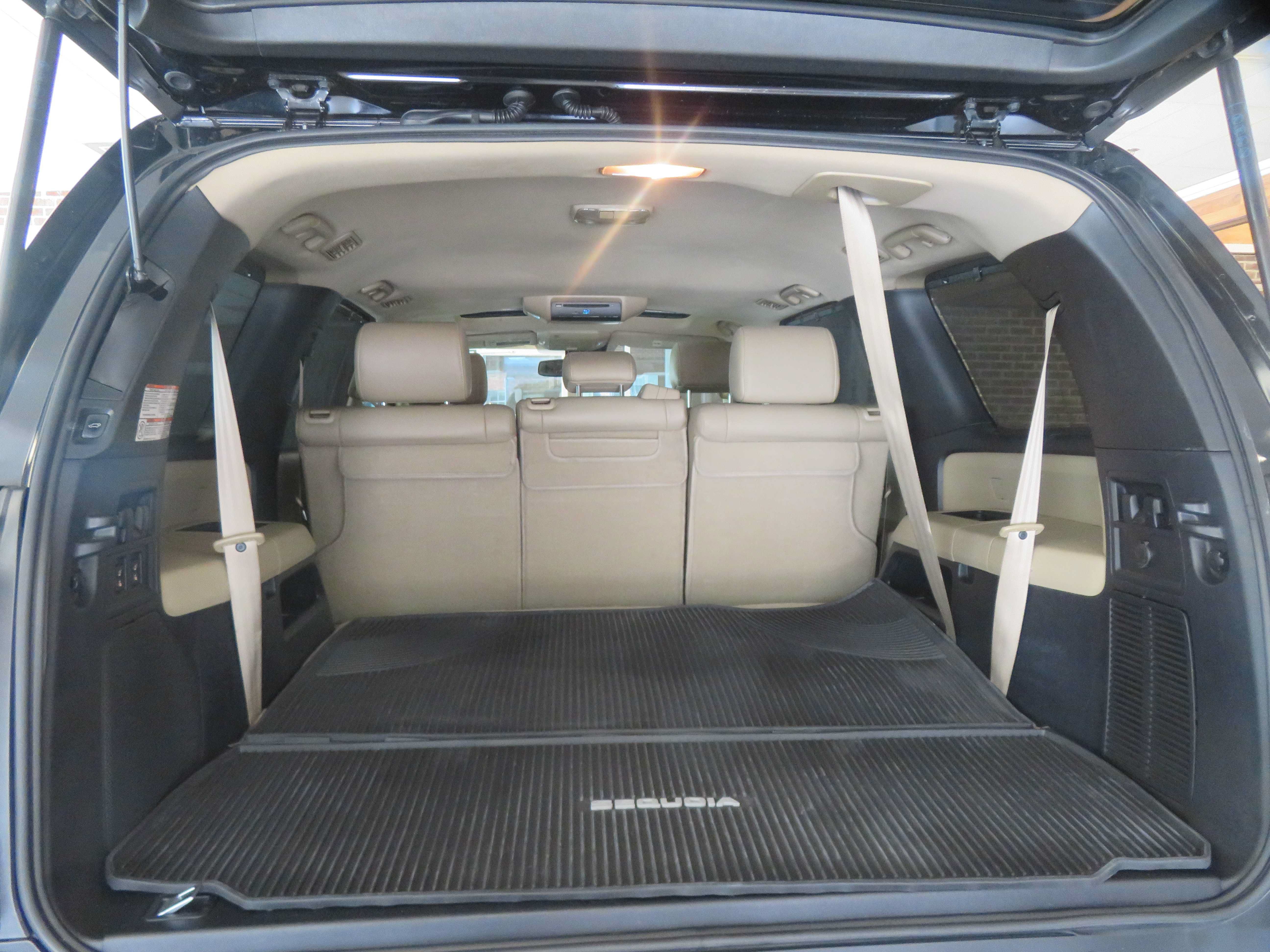 Used 2018 Toyota Sequoia Limited w/ Safety & Convenience Package AWD/4WD image 65
