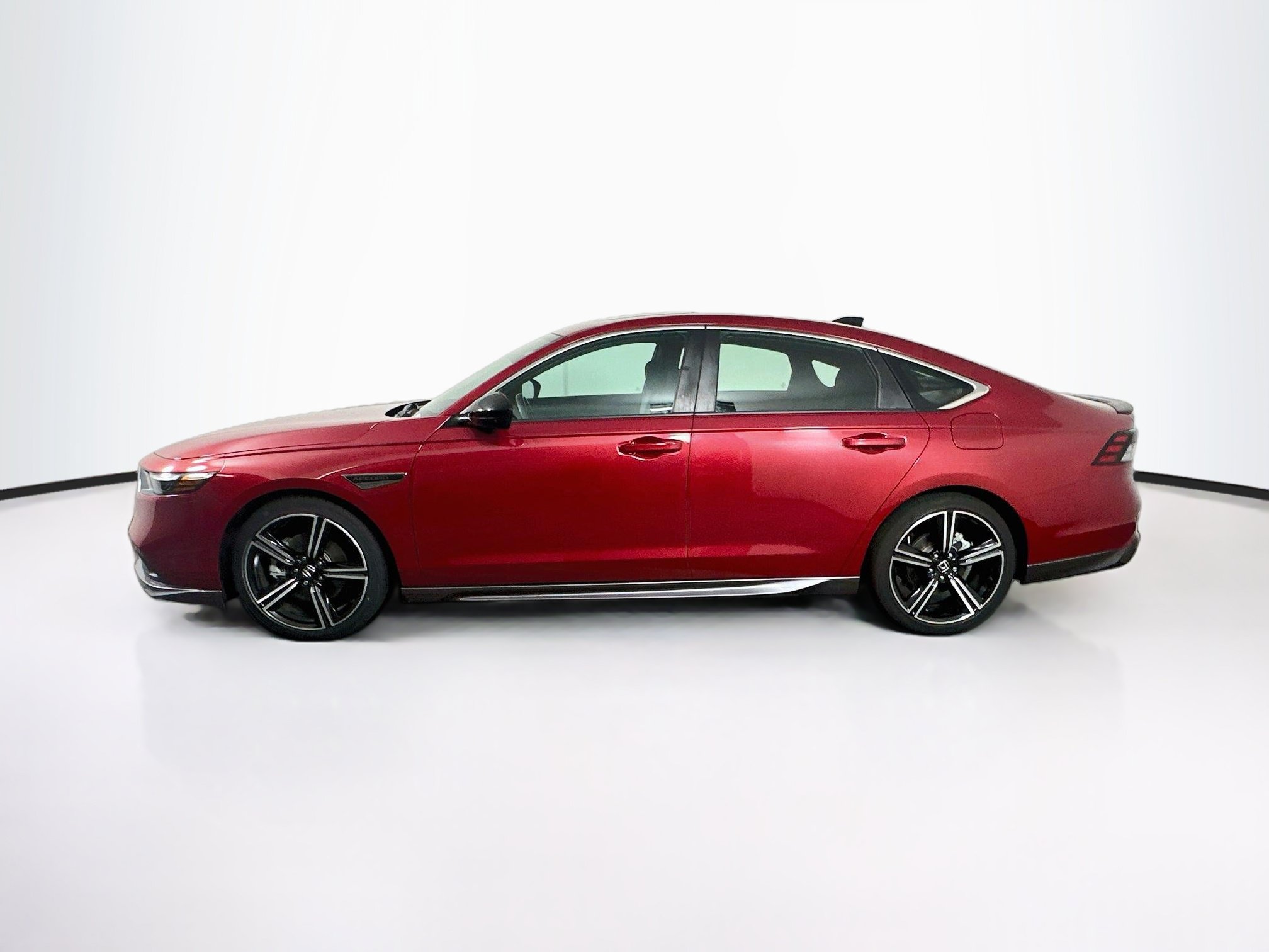 Used 2023 Honda Accord Sport image 4