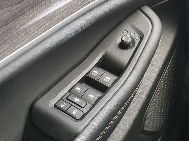 Certified 2023 Jeep Grand Cherokee Limited image 30