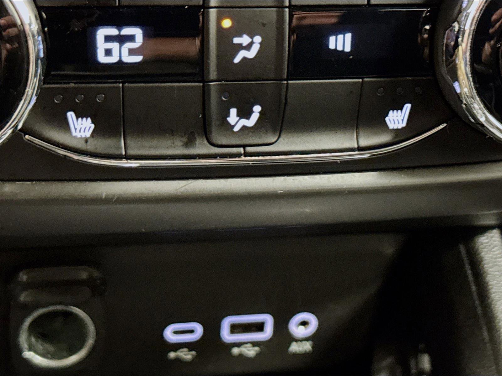 Used 2021 Chevrolet TrailBlazer RS w/ Sun and Liftgate Package image 19