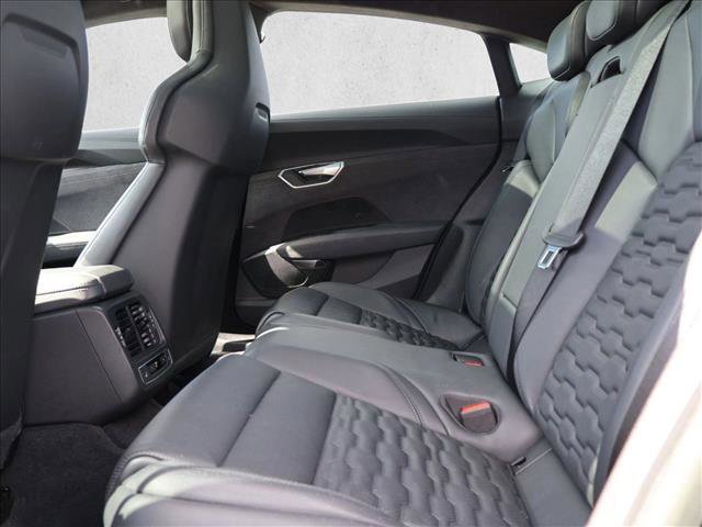 Used 2024 Audi RS e-tron GT w/ Carbon Performance Package AWD/4WD image 25