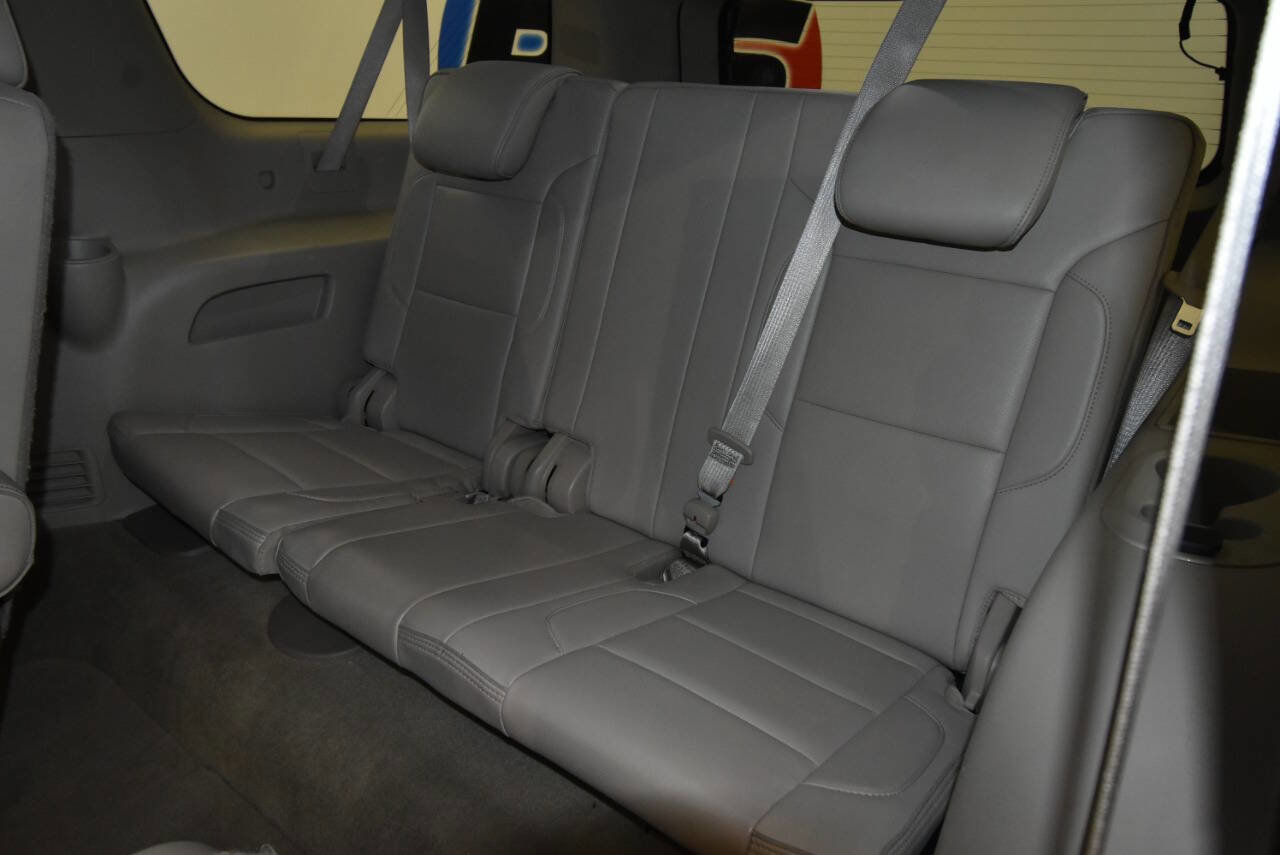 Used 2019 GMC Yukon XL Denali w/ Denali Ultimate Package image 16