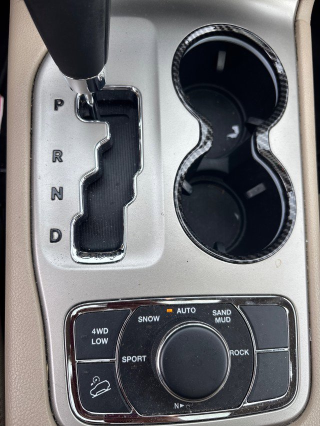 Used 2012 Jeep Grand Cherokee Limited image 15