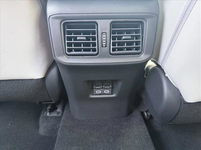 New 2025 Toyota RAV4 Limited image 22