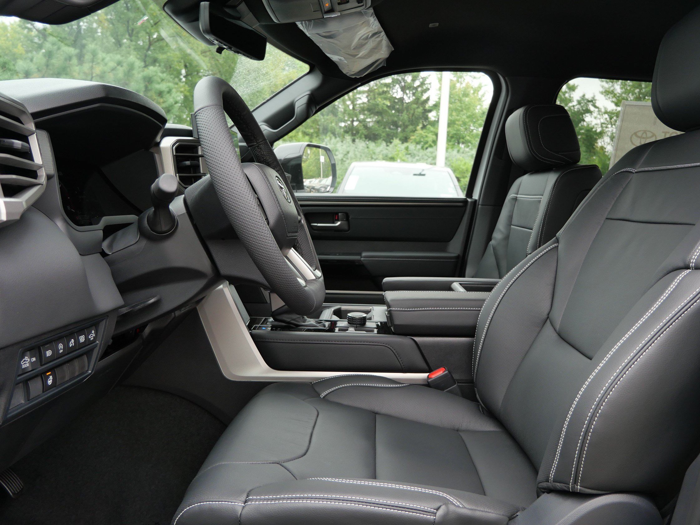 New 2026 Toyota Tundra Limited AWD/4WD image 5
