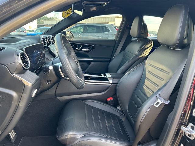 Used 2024 Mercedes-Benz GLC 300 4MATIC image 23