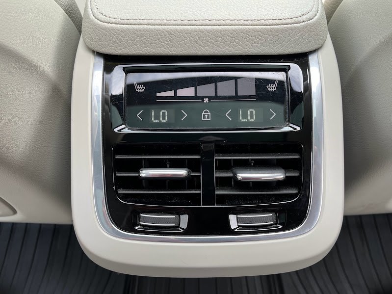 Used 2019 Volvo XC90 T6 Momentum w/ Protection Package Premier image 46