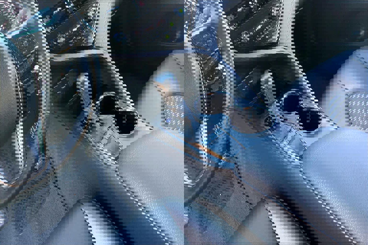 Used 2024 Toyota Camry SE image 15