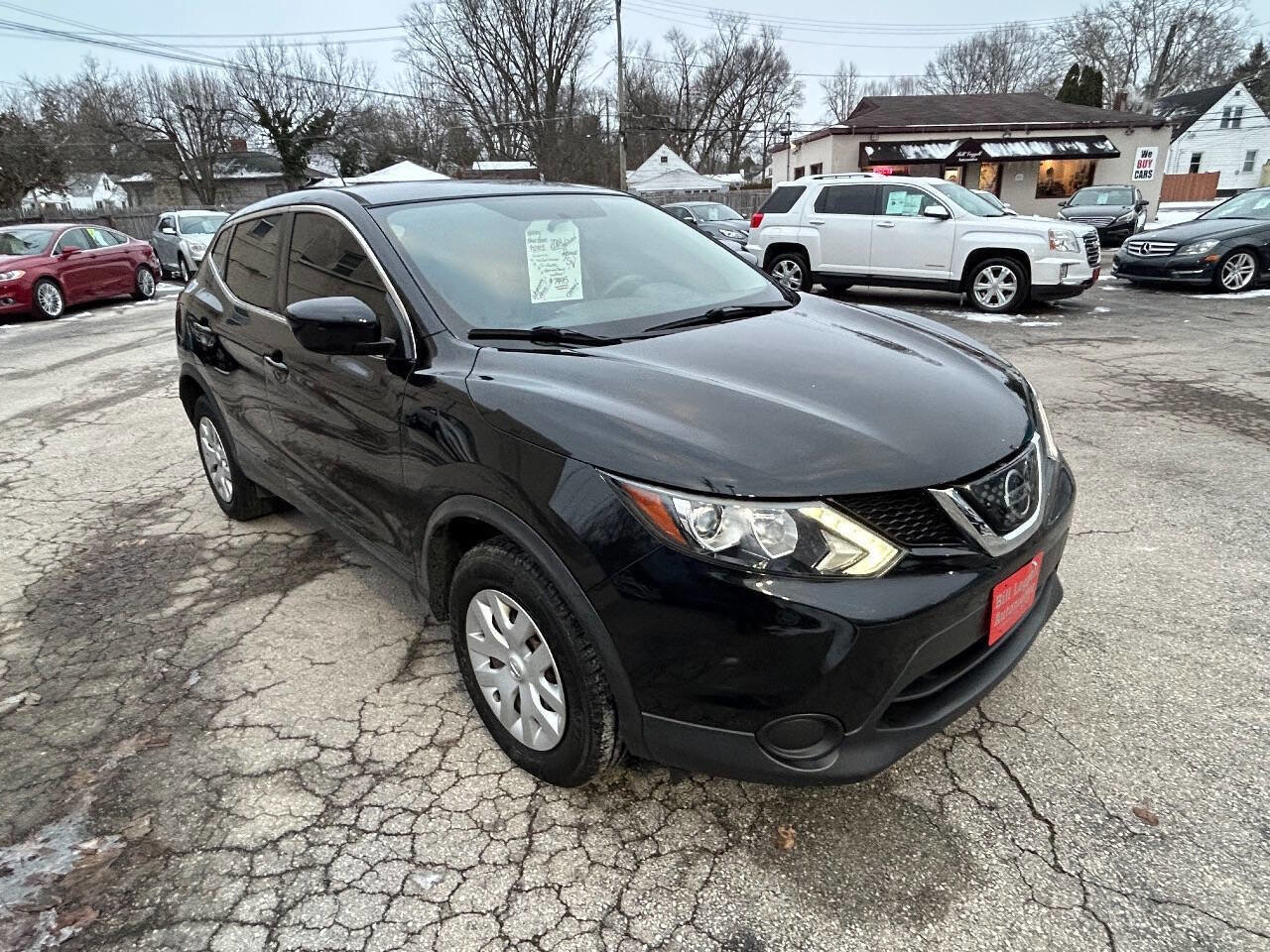 Used 2018 Nissan Rogue Sport S image 14