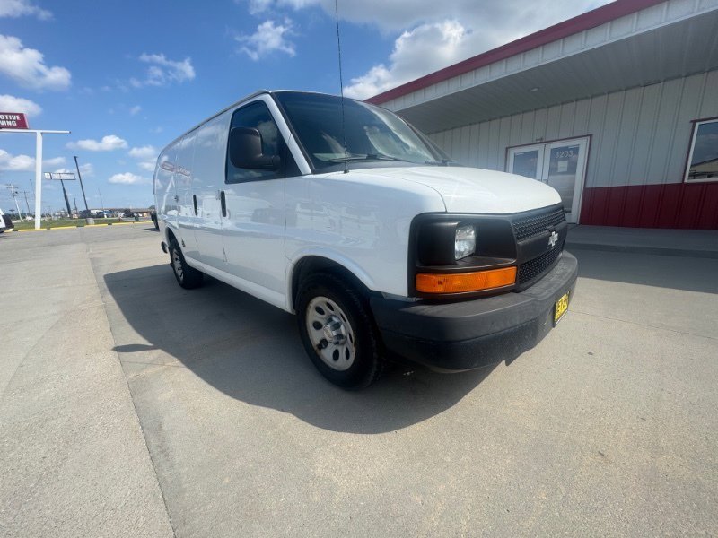 Used 2014 Chevrolet Express 1500 AWD image 2