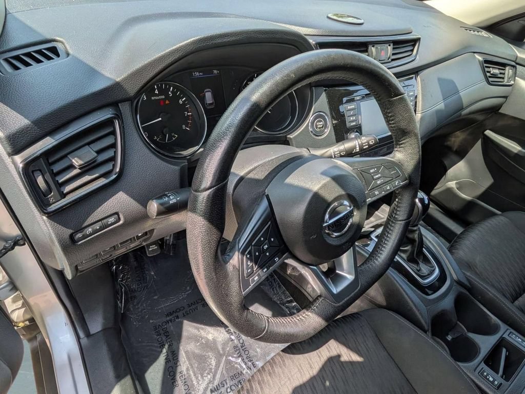 Used 2020 Nissan Rogue SV AWD/4WD image 11
